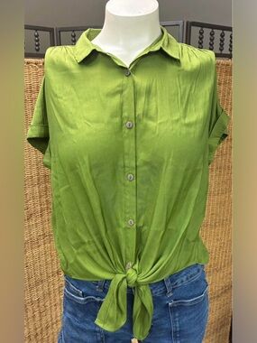 Rose & Olive Green Tie-Front Button Down Top